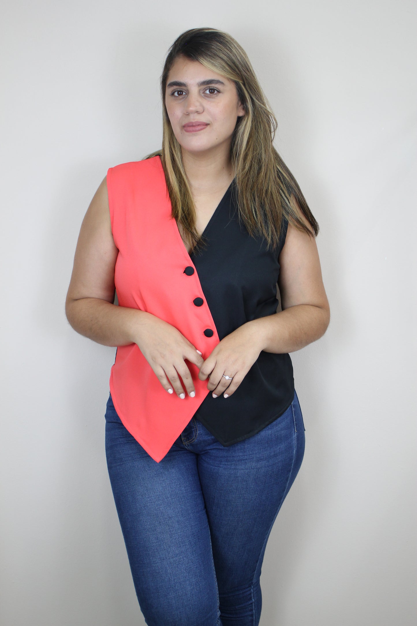 Vest Combi Black n Coral