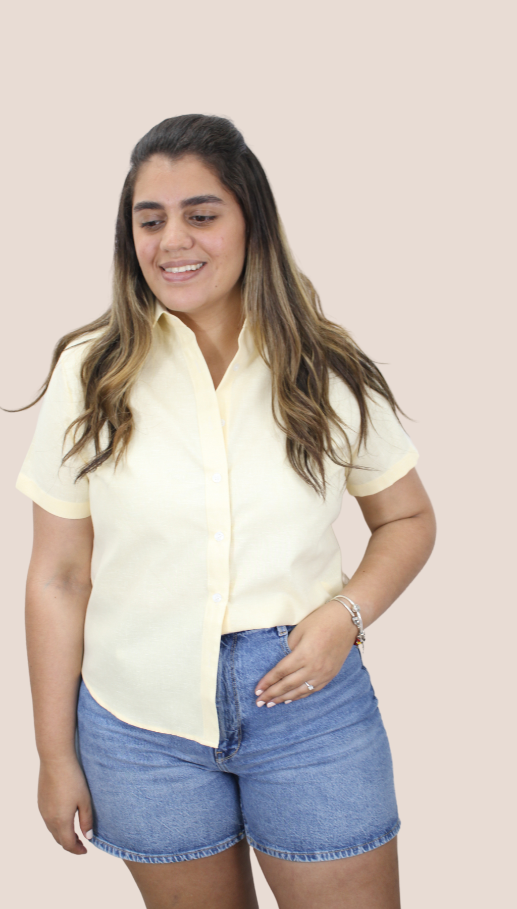 Amarilla Camisa Mangas Cortas